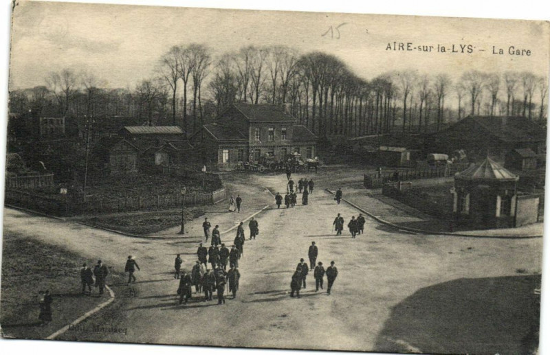 Carte postale ancienne Aire-sur-la-Lys - La Gare à Aire-sur-la-Lys