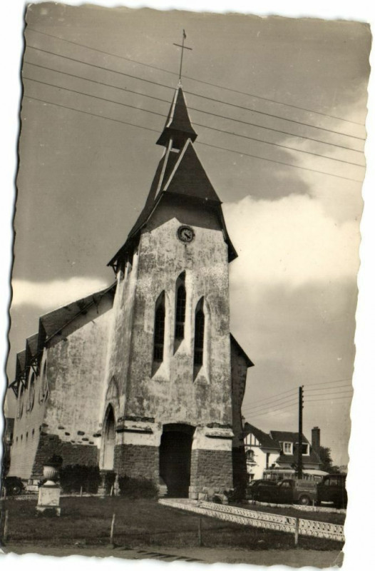 Carte postale ancienne Merlimont-Plage - L'Eglise à Merlimont