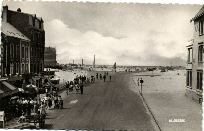 Carte postale ancienne Beroi L'entonnoir