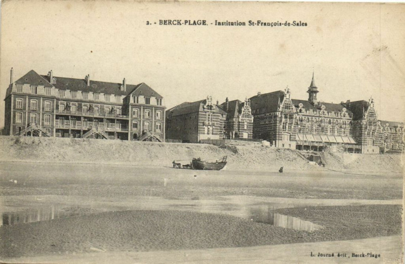 Carte postale ancienne Berck-Plage - Institution Saint-Francois de Sales à Berck