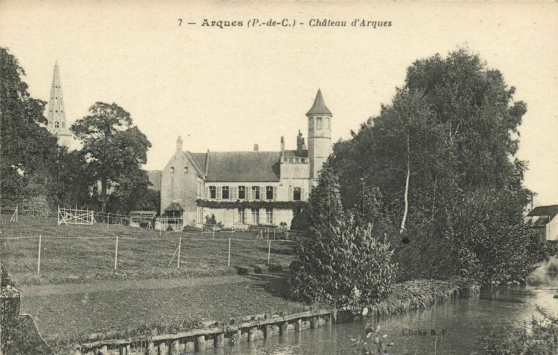 Carte postale ancienne Arques - Chateau d'Arques à Arques
