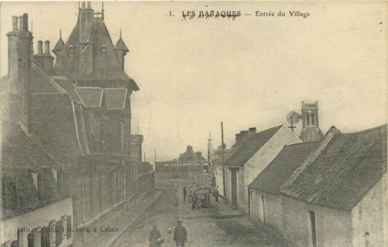 Carte postale ancienne Les Baraques-Entrée du Village