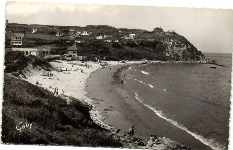 Carte postale ancienne Le Cap Gris-Nez - La plage de la Siréne
