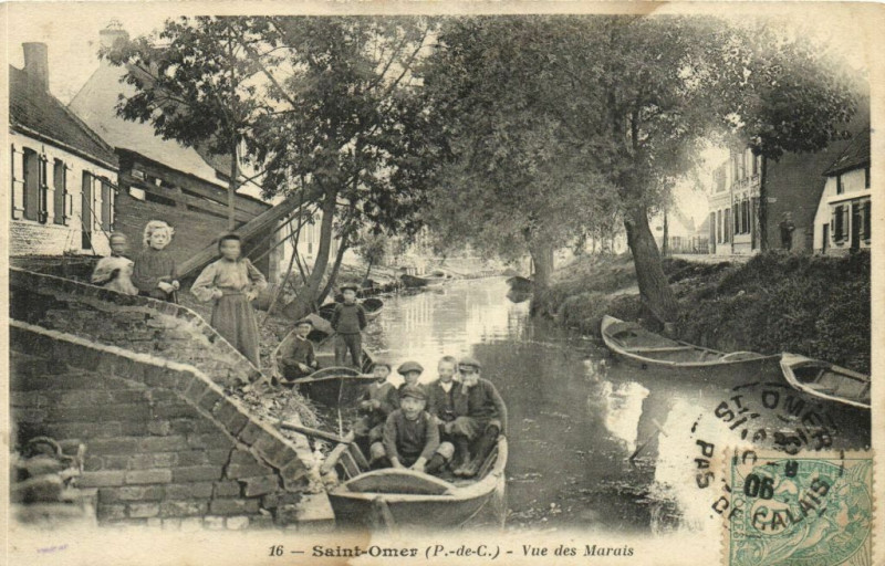 Carte postale ancienne Saint-Omer - Vue des Marais à Saint-Omer