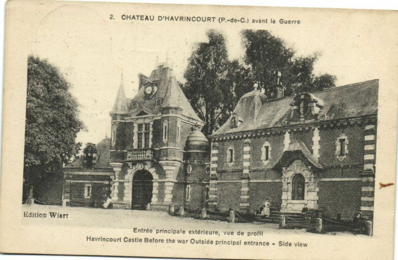 Carte postale ancienne Chateau D'Havrincourt avant la Guerre-Entrée principale extérieure à Havrincourt