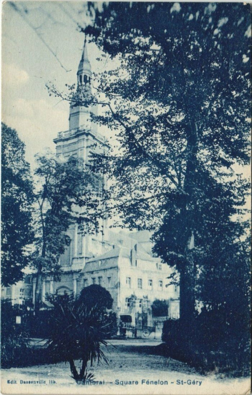 Carte postale ancienne Cambrai - Square Fenelon à Cambrai