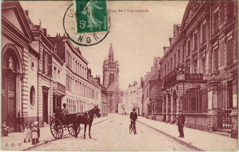 Carte postale ancienne Rue de l'Universite