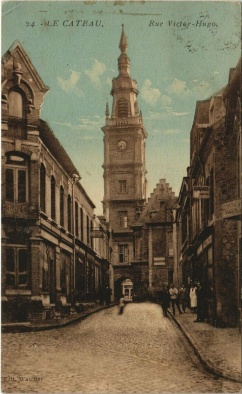 Carte postale ancienne Le Cateau - Rue VICtor-Hugo