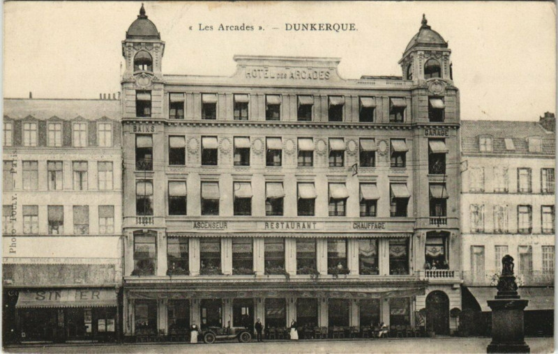Carte postale ancienne Les Arcades - Dunkerque à Dunkerque