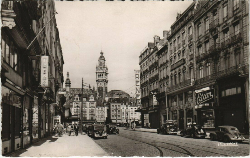 Carte postale ancienne Lille - Rue Nationale à Lille