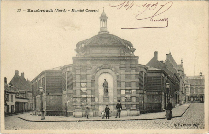 Carte postale ancienne Hazebrouck - Marche Couvert à Hazebrouck