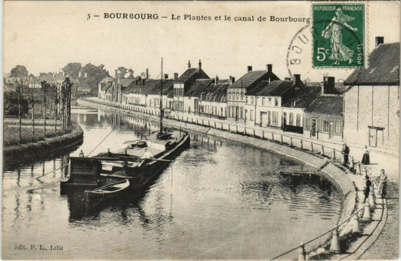 Carte postale ancienne Bourbourg - Le Plantes et le Canal de Bourbourg à Bourbourg
