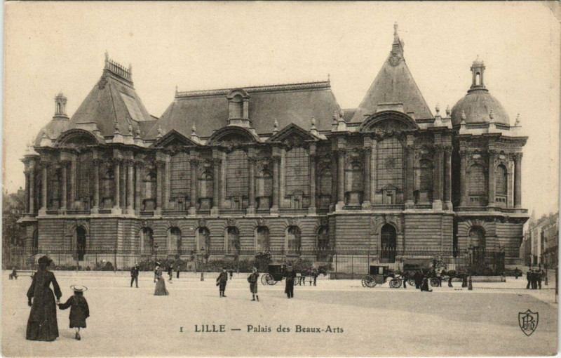 Carte postale ancienne Lille - Palais des Beaux-Arts à Lille