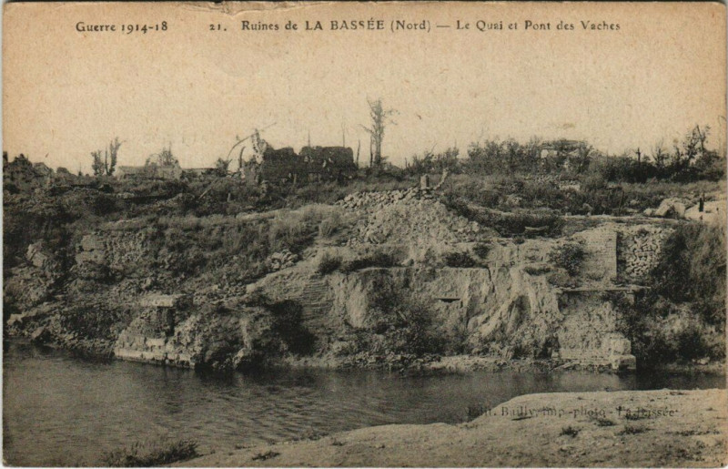 Carte postale ancienne Ruines de La Bassee