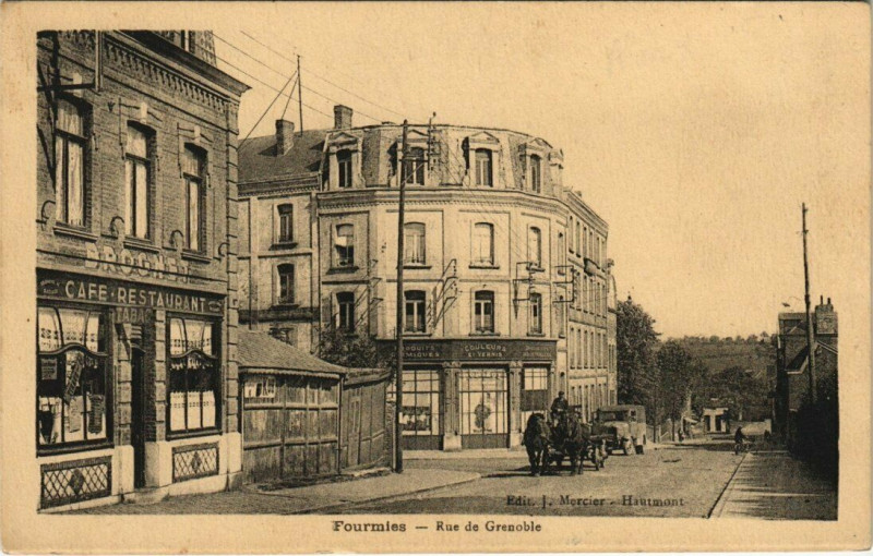 Carte postale ancienne Fourmies - Rue de Grenoble à Fourmies