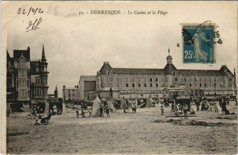Carte postale ancienne Dunkerque - Le Casino et la Plage à Dunkerque