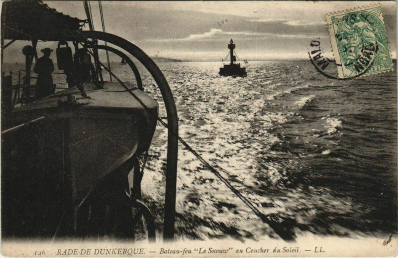 Carte postale ancienne Dunkerque - Bateau-Feu à Dunkerque