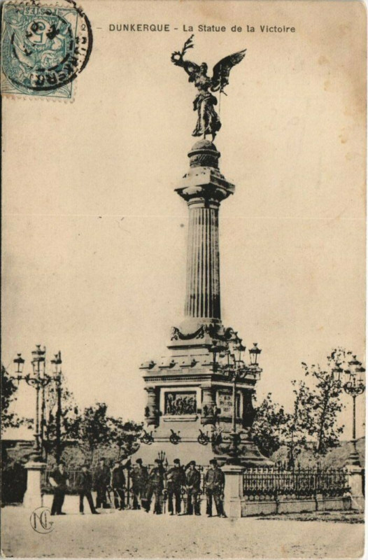 Carte postale ancienne Dunkerque - La Statue de la Victoire à Dunkerque