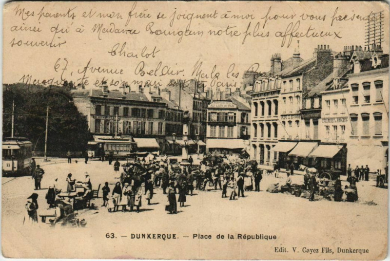 Carte postale ancienne Dunkerque - Place de la Republique à Dunkerque