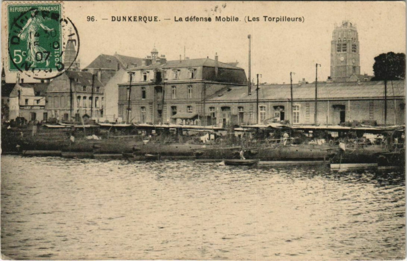 Carte postale ancienne Dunkerque - La Defense Mobile à Dunkerque