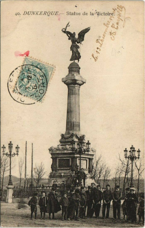 Carte postale ancienne Dunkerque - Statue de l'Victoire à Dunkerque