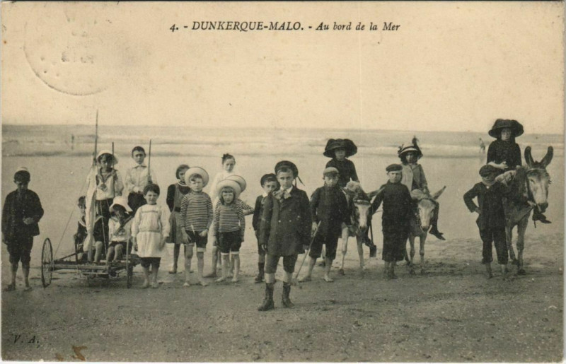 Carte postale ancienne Dunkerque-Malo - Au bord de la Mer à Dunkerque