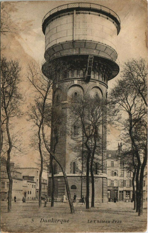 Carte postale ancienne Dunkerque - Les Chateau d'Eau à Dunkerque