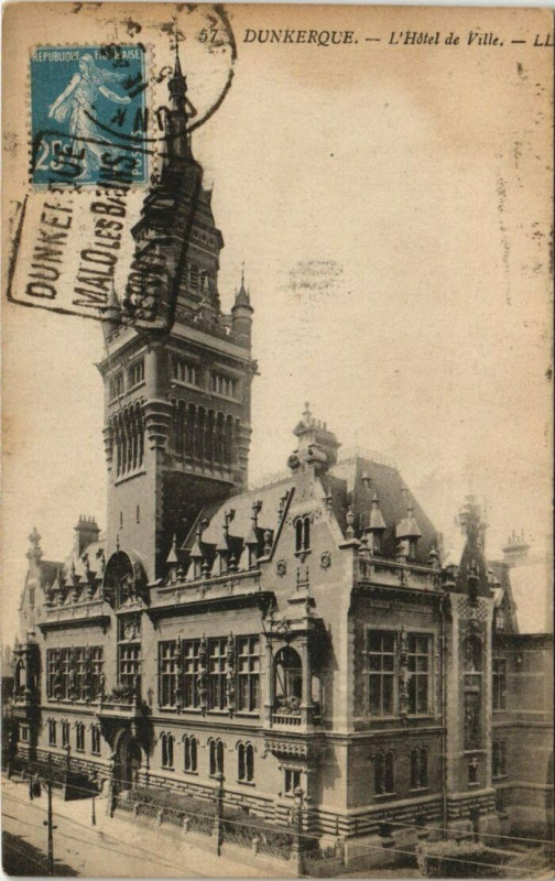Carte postale ancienne Dunkerque - L'Hotel de Ville à Dunkerque