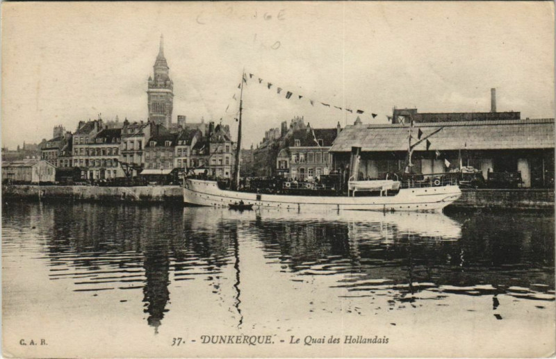 Carte postale ancienne Dunkerque - Le Quai des Hollandais à Dunkerque
