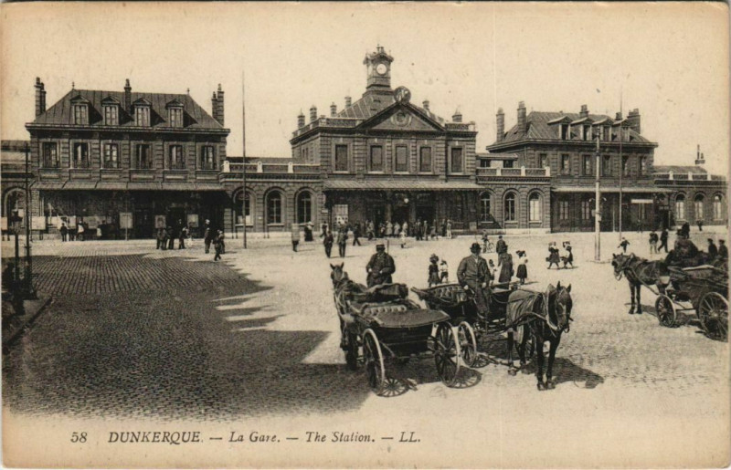 Carte postale ancienne Dunkerque - La Gare à Dunkerque