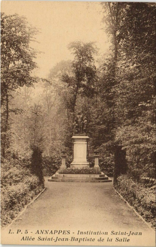 Carte postale ancienne Annappes - Institution Saint-Jean