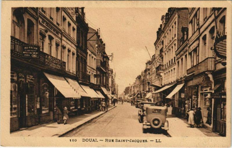 Carte postale ancienne Douai - Rue Saint-Jacques à Douai