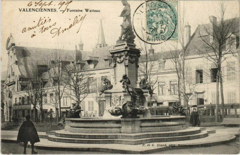 Carte postale ancienne Valenciennes - Fontaine Watteau à Valenciennes