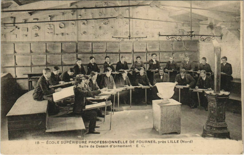 Carte postale ancienne Ecole Superieure Prof. de Fournes