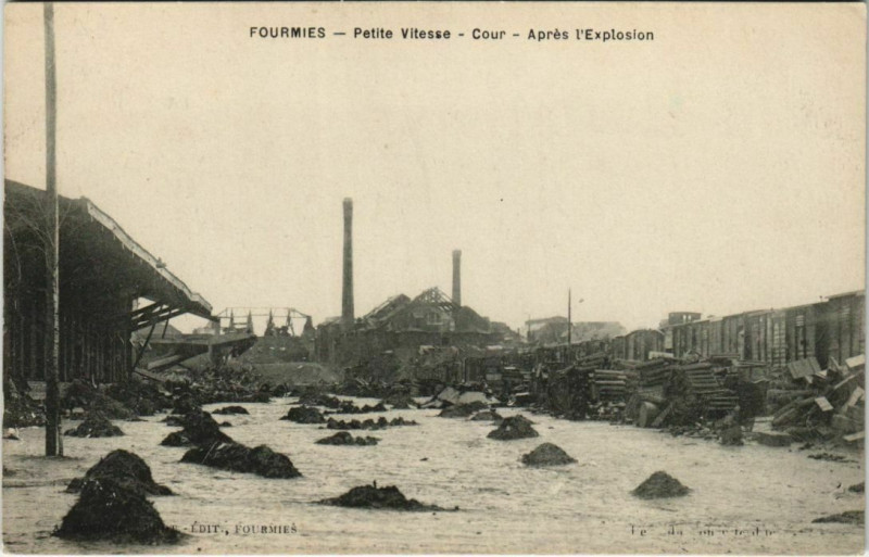 Carte postale ancienne Fourmies - Petite Vitesse à Fourmies