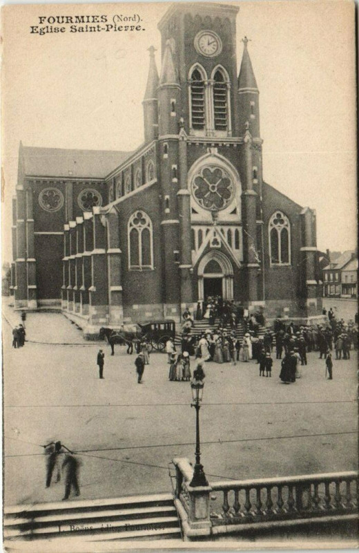 Carte postale ancienne Fourmies - Eglise Saint-Pierre à Fourmies
