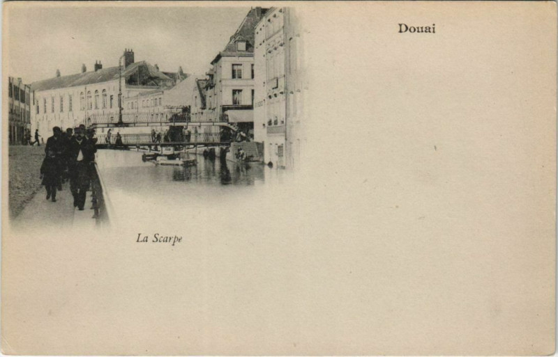 Carte postale ancienne Douai - La Scarpe à Douai
