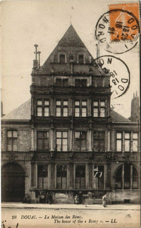 Carte postale ancienne Douai - Le Maison des Remy à Douai