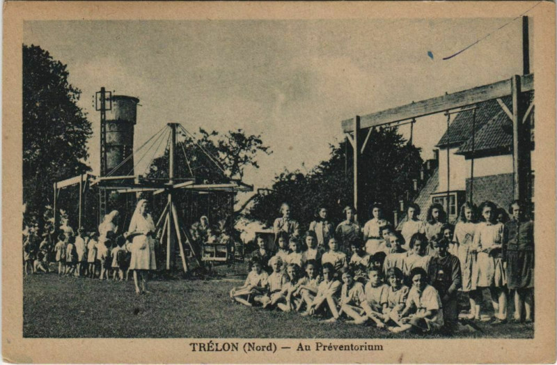Carte postale ancienne Trelon - Au Preventorium à Trélon