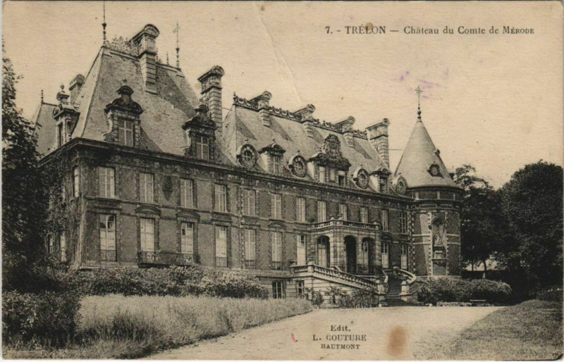 Carte postale ancienne Trelon - Chateau Comte de Merode à Trélon