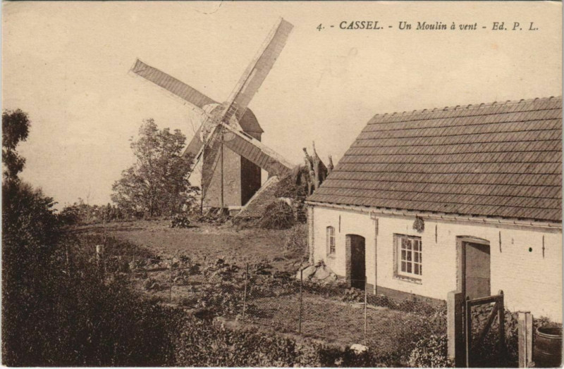 Carte postale ancienne Cassel - Un mouln a vent à Cassel