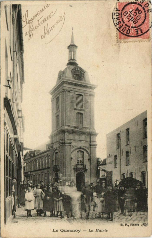 Carte postale ancienne Le Quesnoy - La Mairie au Quesnoy