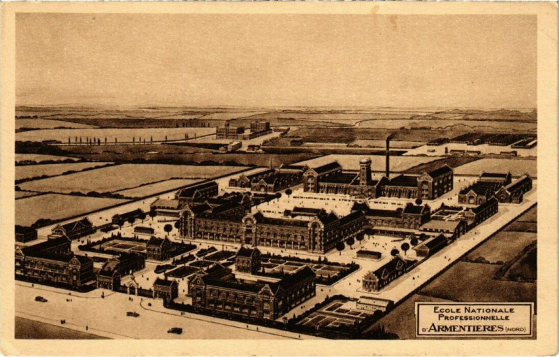 Carte postale ancienne Armentieres - Ecole Nationale Prof. à Armentières