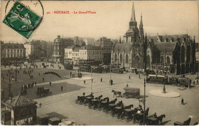 Carte postale ancienne Roubaix - La Grand'Place à Roubaix