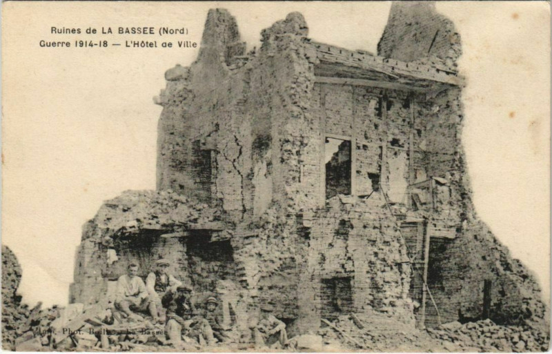 Carte postale ancienne Ruines de La Basse - Guerre 1914-18 à Erre