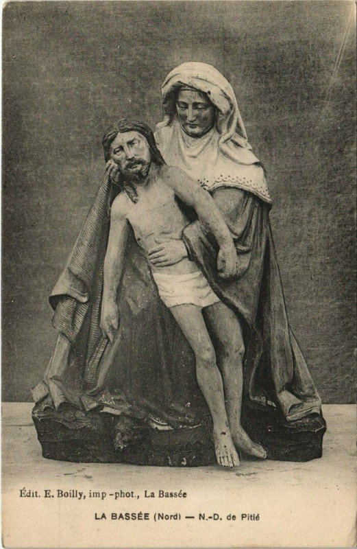 Carte postale ancienne La Bassee - N. D. de Pitie à La Bassée