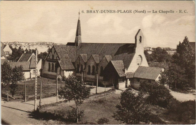 Carte postale ancienne Bray-Dunes Plage - La Chapelle à Bray-Dunes