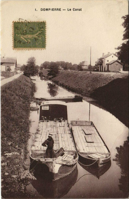 Carte postale ancienne Donpierre - Le Canal à Erre