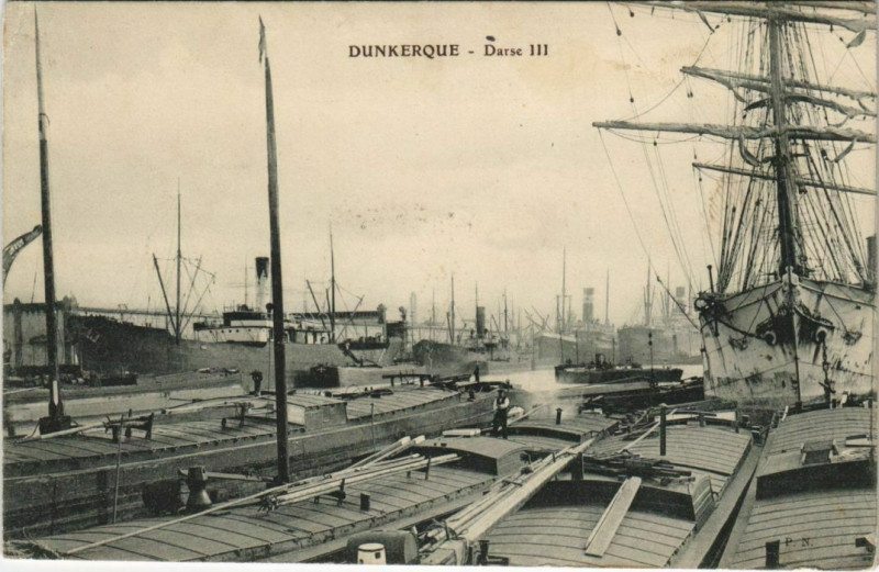 Carte postale ancienne Dunkerque - Darse à Dunkerque
