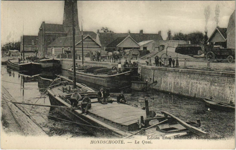 Carte postale ancienne Hondschoote - Le Quai à Hondschoote